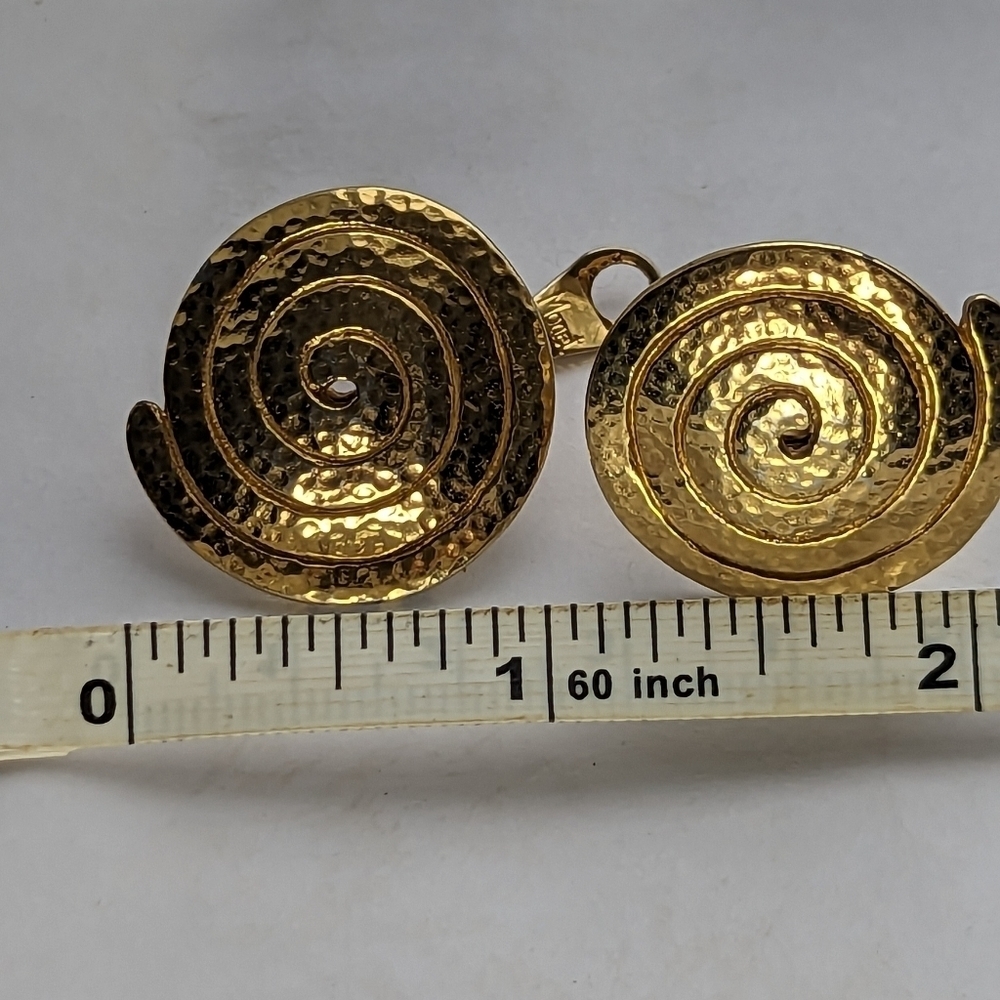 Monet Disk Earrings Signed Vintage Hammered 10kt gp gold toned coiled circular - Picture 5 of 11